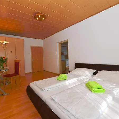 Swirtshaus M&N Hotel Zeltweg Exterior photo