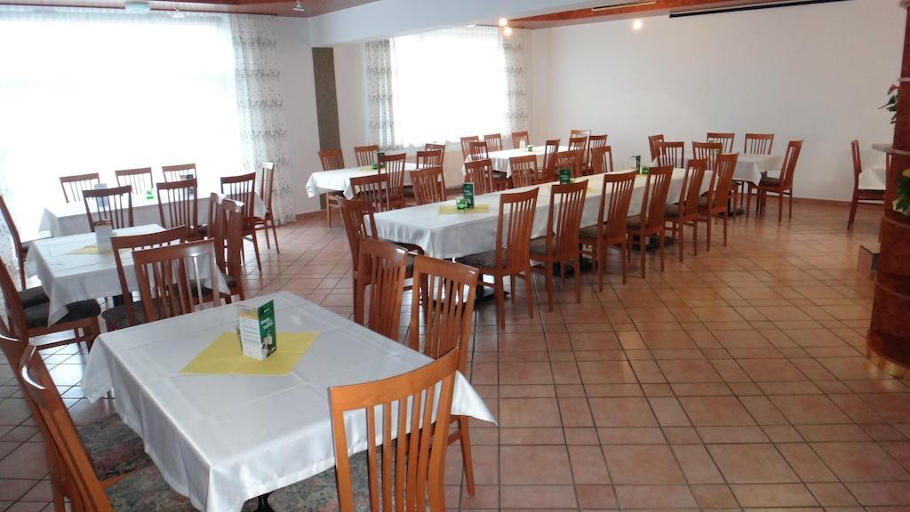 Mini-hôtel Swirtshaus M&n 3*