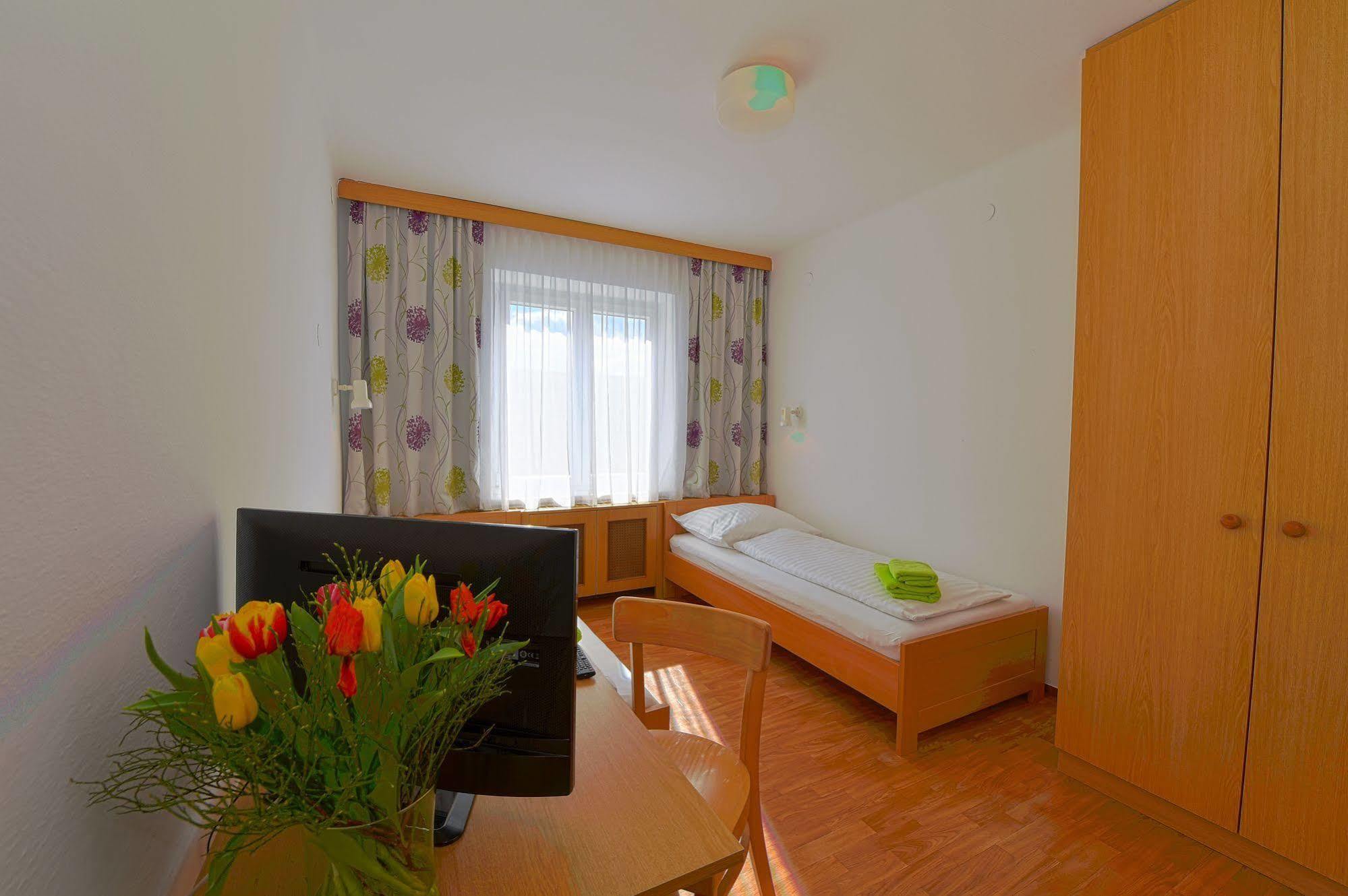 Mini-hôtel Swirtshaus M&n 3*